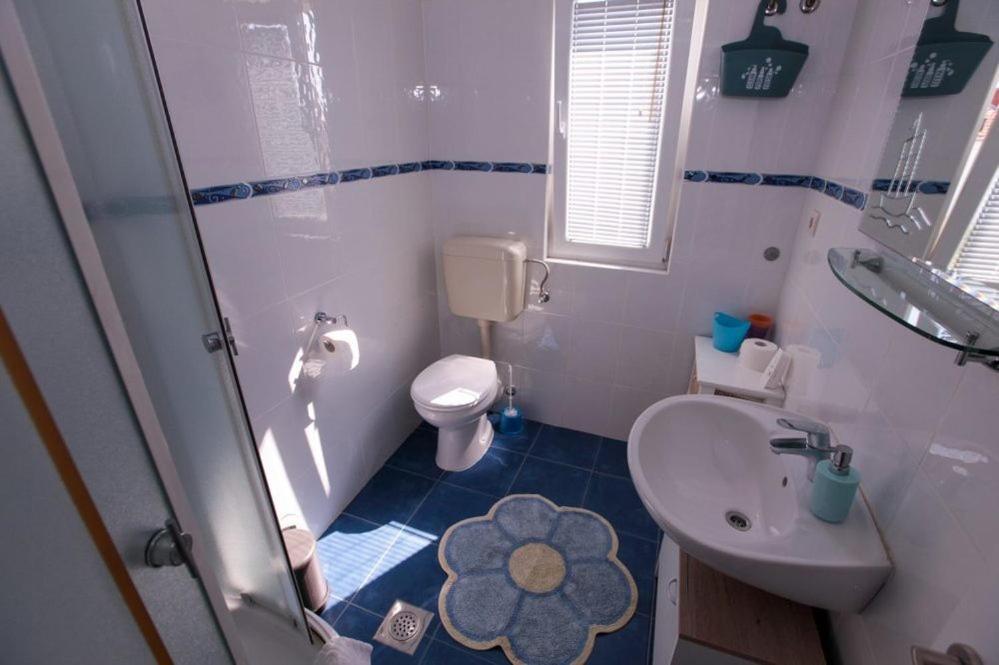 Apartments Luka Rogoznica  Luaran gambar