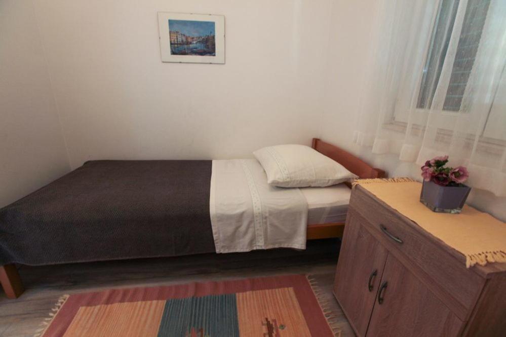 Apartments Luka Rogoznica  Luaran gambar